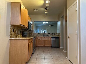 2441 W Indigo Dr in Chandler, AZ - Building Photo - Building Photo