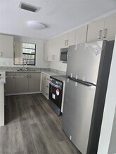 4705 SW 62nd Ave in Davie, FL - Building Photo - Building Photo