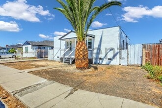 265 Cherry Dr in Salinas, CA - Building Photo - Building Photo