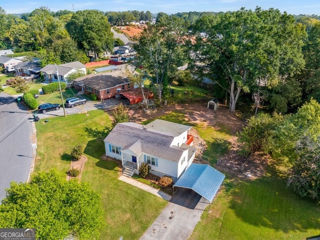 1801 Crestridge Dr SE