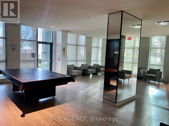 410 Queens Quay W in Toronto, ON - Building Photo - Building Photo