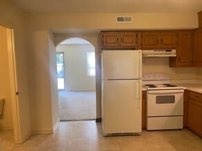 1312 14th St NE in Hickory, NC - Building Photo - Building Photo