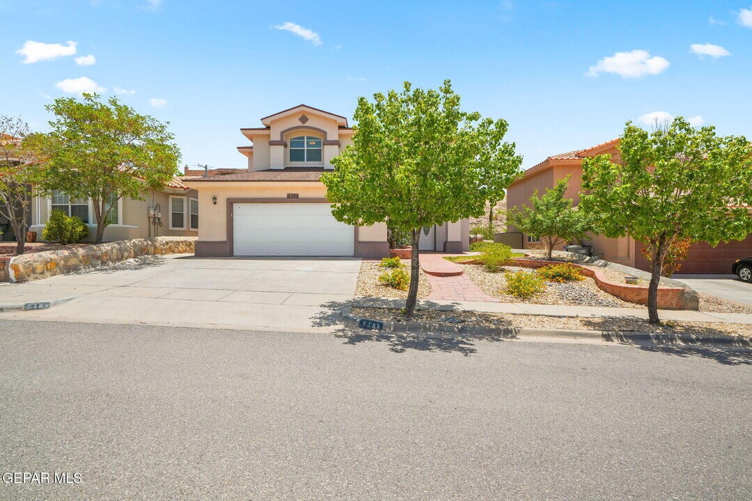 6384 Franklin Gate Dr in El Paso, TX - Building Photo