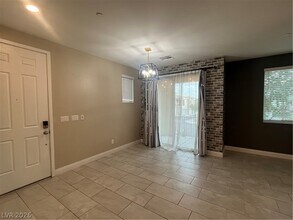 965 Nevada State Dr in Henderson, NV - Building Photo - Building Photo