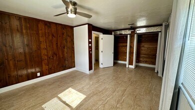 3128 Frost Rd in Palm Springs, FL - Building Photo - Building Photo