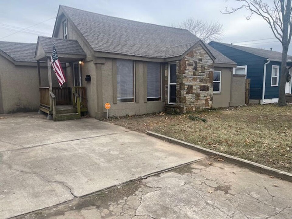 3510 E 30th Pl in Tulsa, OK - Building Photo