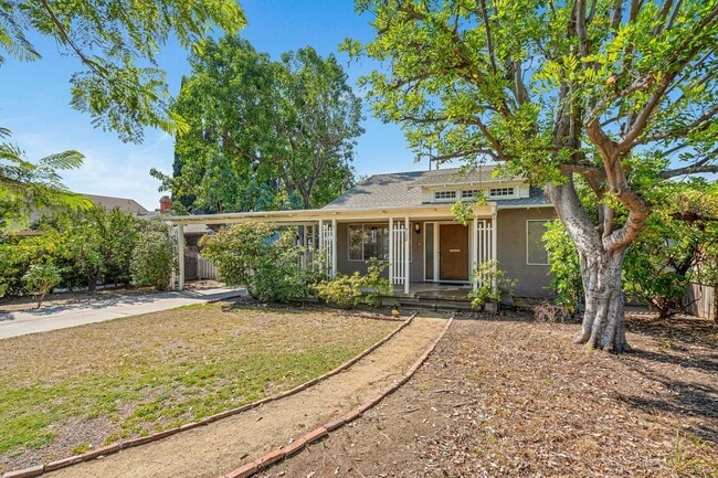 9102 E Fairview Ave in San Gabriel, CA - Building Photo - Building Photo