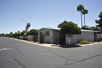 Paradise North in Phoenix, AZ - Building Photo - Building Photo