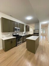 2649 W Thomas St in Chicago, IL - Building Photo - Building Photo