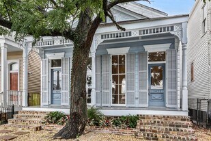 1420 Robert C. Blakes Sr. Dr in New Orleans, LA - Building Photo