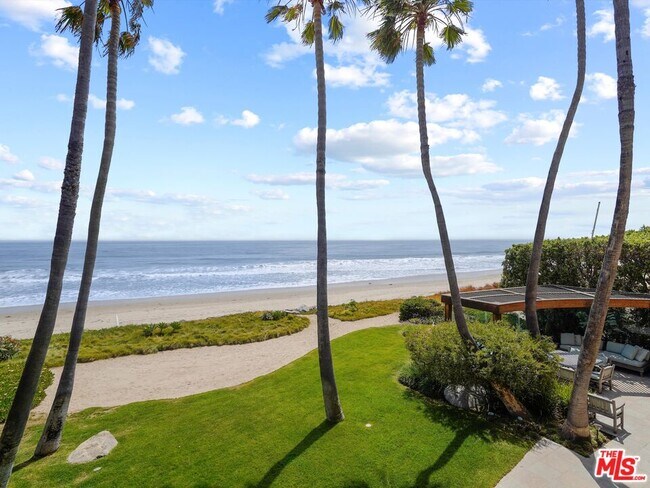 31280 Broad Beach Rd in Malibu, CA - Building Photo - Building Photo