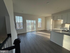 4337 Reusch Cir in New Castle, DE - Building Photo - Building Photo