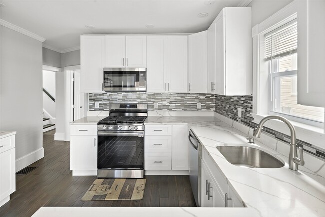 property at 5 Greenville St