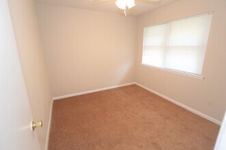 195 Overland Rd in Montevallo, AL - Building Photo - Building Photo