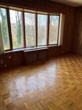 7 Floyd Pl in East Norwich, NY - Foto de edificio - Building Photo