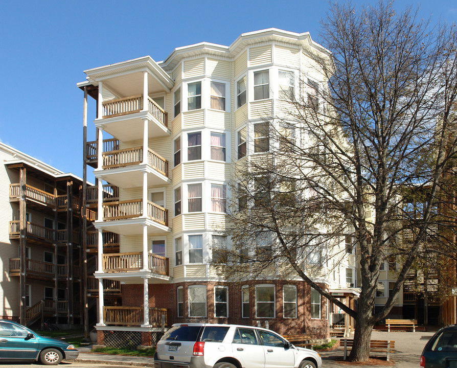 Centreville Commons Associates in Lewiston, ME - Building Photo