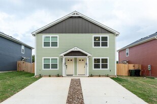 1003 S 26th St in Temple, TX - Building Photo