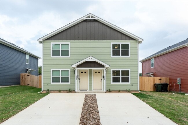 property at 1003 S 26th St