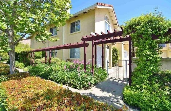 property at 22904 Grand St
