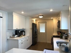 20 Marble St in Stoneham, MA - Building Photo - Building Photo