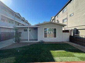 6667 N Hammond Ave in Long Beach, CA - Building Photo