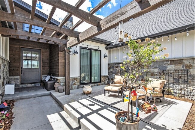 4039 Grand Park Dr in Timnath, CO - Building Photo - Building Photo