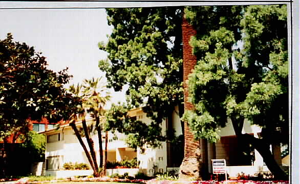 800-818 S Orange Grove Blvd in Pasadena, CA - Foto de edificio