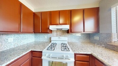 2225 23rd Ave in Oakland, CA - Building Photo - Building Photo