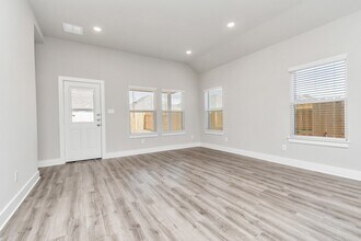 21055 Montego Breeze Ln, Unit 30D061 in Cypress, TX - Building Photo - Building Photo