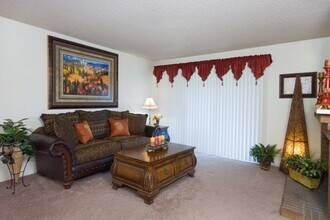 Windtree in Colorado Springs, CO - Foto de edificio - Building Photo