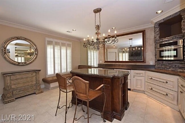 property at 251 S Green Valley Pkwy