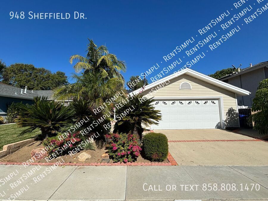 948 Sheffield Dr in Vista, CA - Building Photo