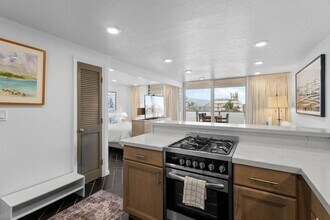 53-549-549 Kamehameha Hwy in Hauula, HI - Foto de edificio - Building Photo