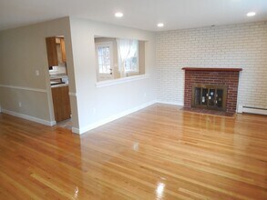 166 Totten Pond Rd in Waltham, MA - Building Photo - Building Photo