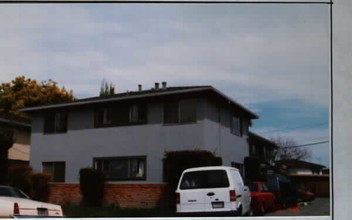 2117 Sahara Way in Santa Clara, CA - Building Photo - Building Photo