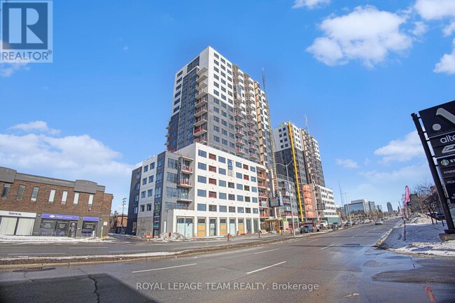 1655-1655 Carling Ave in Ottawa, ON - Building Photo - Building Photo