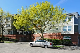 2101 N 55th St, Unit 213 in Seattle, WA - Building Photo