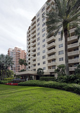 Gables Waterway Towers in Miami, FL - Building Photo - Building Photo