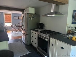 27 Spring St in Chester, CT - Building Photo - Building Photo