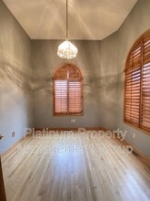 191 Hampshire Close NW in Calgary, AB - Building Photo - Building Photo