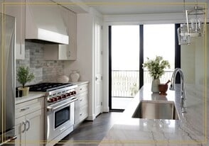 The Heron Museum District in Houston, TX - Building Photo