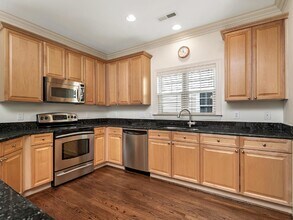 2416 Chesterfield Ave in Charlotte, NC - Building Photo - Building Photo