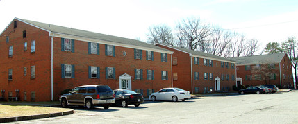 El Ray Apartments in Roanoke, VA - Building Photo - Building Photo