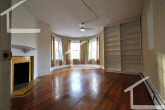 186 Naples Rd, Unit 3 in Brookline, MA - Foto de edificio - Building Photo