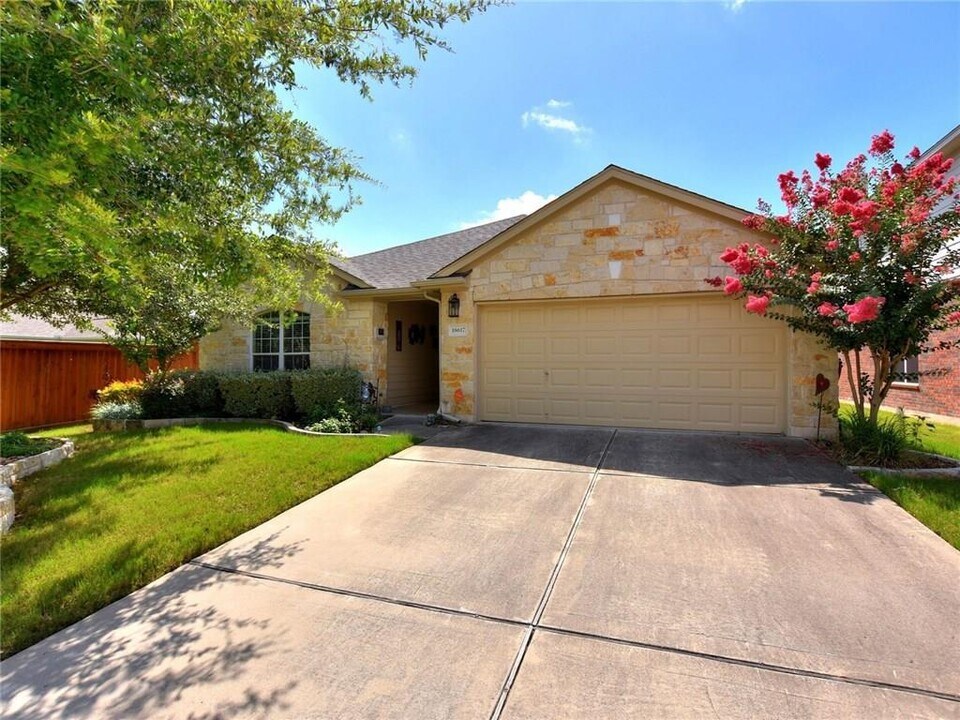 18617 Wind Valley Way in Pflugerville, TX - Building Photo