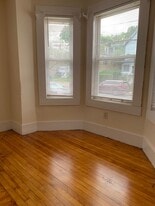 84 Grant St in Lynn, MA - Building Photo