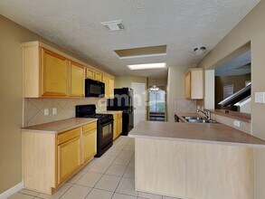 26881 Armor Oaks Dr in Kingwood, TX - Building Photo - Building Photo