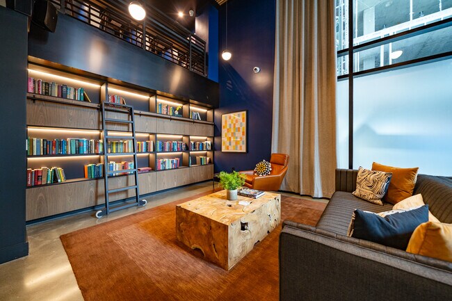 The Brady in San Francisco, CA - Foto de edificio - Interior Photo