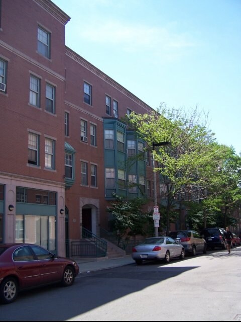 Roxbury Corners in Roxbury, MA - Foto de edificio - Building Photo