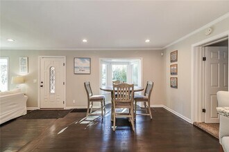 60 Hardeman Rd in Atlanta, GA - Foto de edificio - Building Photo